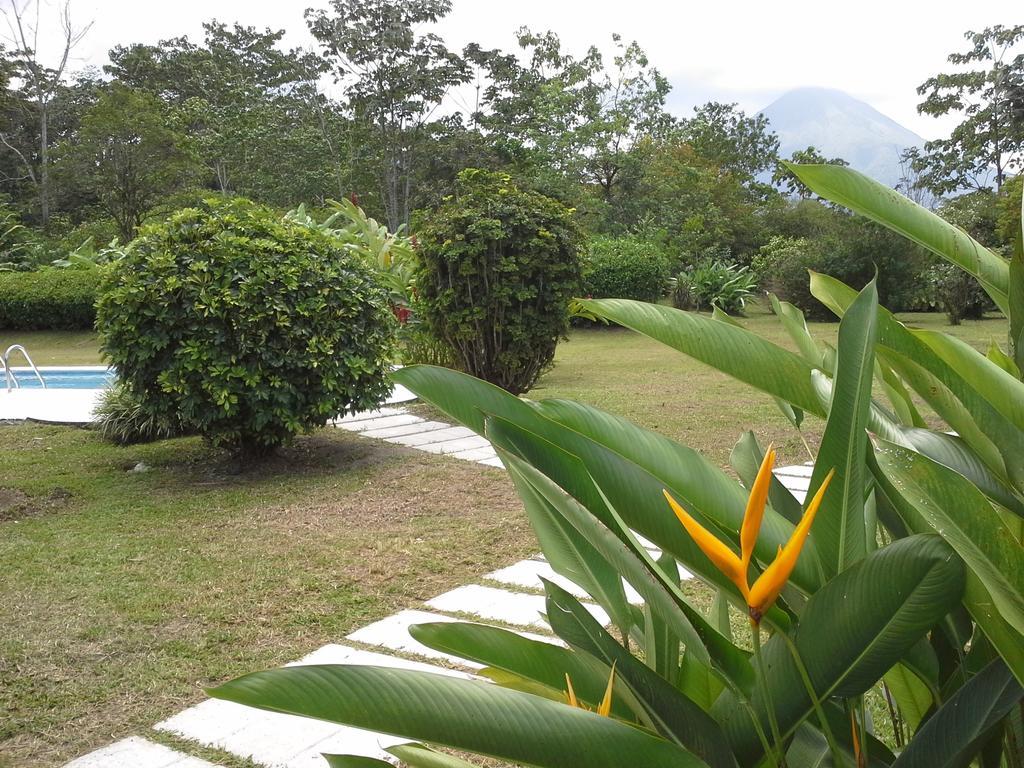 Hotel Tangara Arenal B&B La Fortuna Extérieur photo