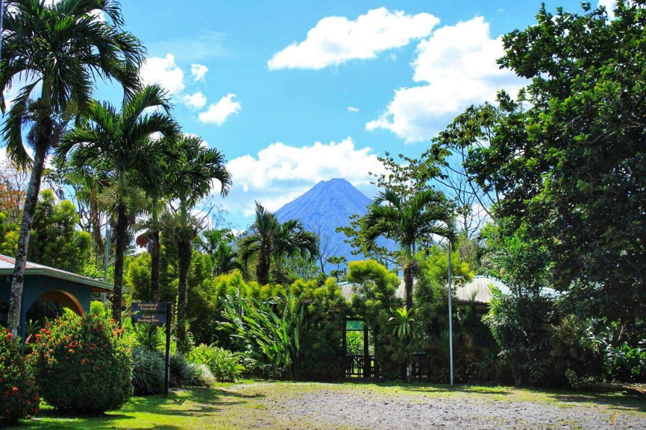 Hotel Tangara Arenal B&B La Fortuna Extérieur photo